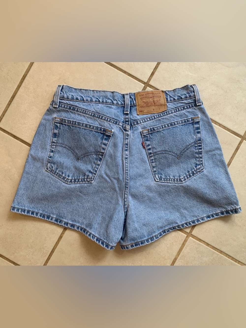 Vintage Levi’s Denim Shorts Women’s 12